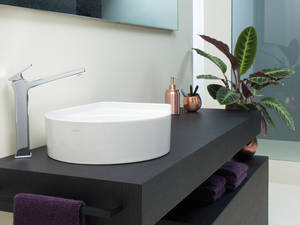 Die Neuheit 2019: «Stolz, selbstbewusst, aber nicht arrogant», so beschreibt Designer Peter Wirz die Armaturenlinie «arwa-sense». Arwa.