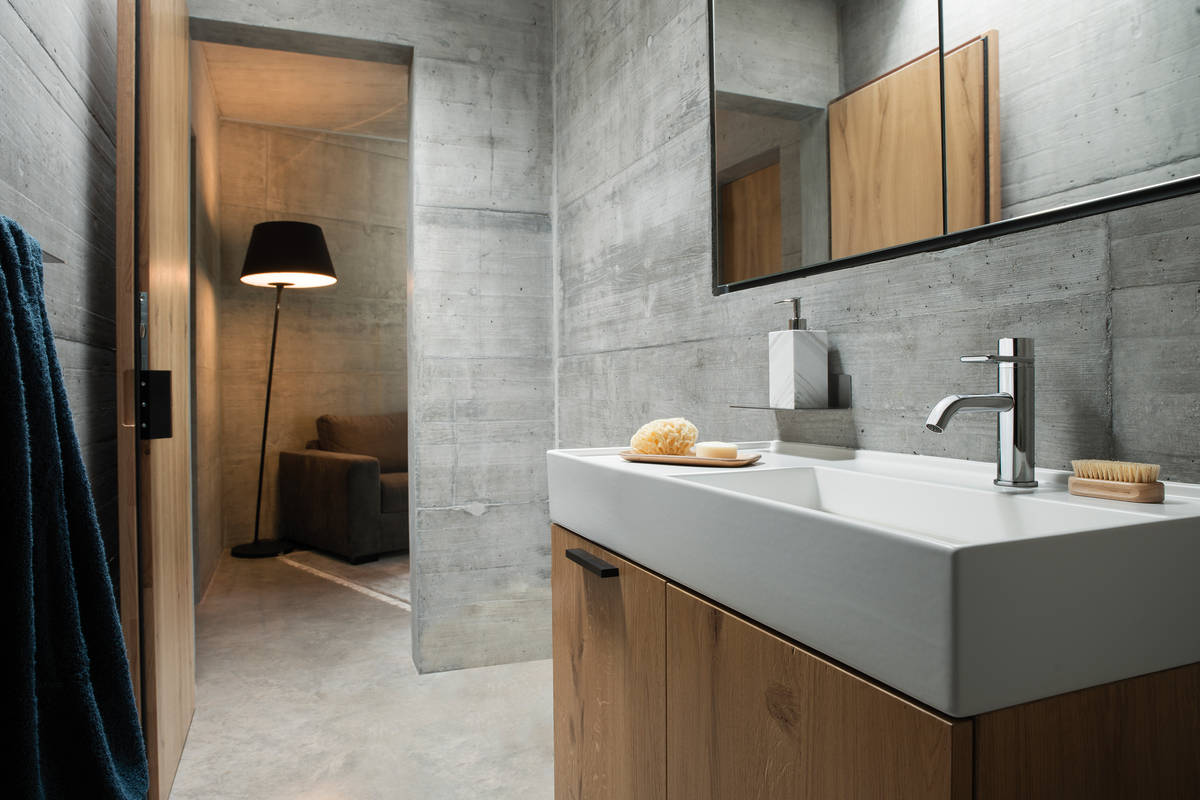 Der Designklassiker: Das Armaturenprogramm «arwa-twin» gehört seit Jahren zu den erfolgreichsten seiner Klasse. Die Marke gehört zur Laufen Schweiz AG. Das Unternehmen produziert für den Schweizer Markt Armaturen der Marken Arwa, Similor Kugler und Sanimatic sowie für den internationalen Markt. Laufen.