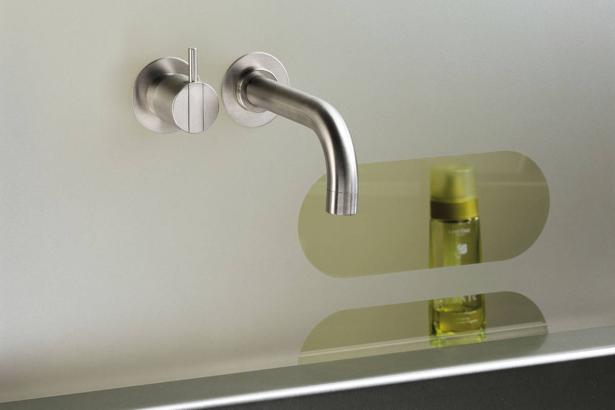 Der Entwurf des dänischen Architekten und Designers Arne Jacobson wurde zum Kultprodukt. Vola.