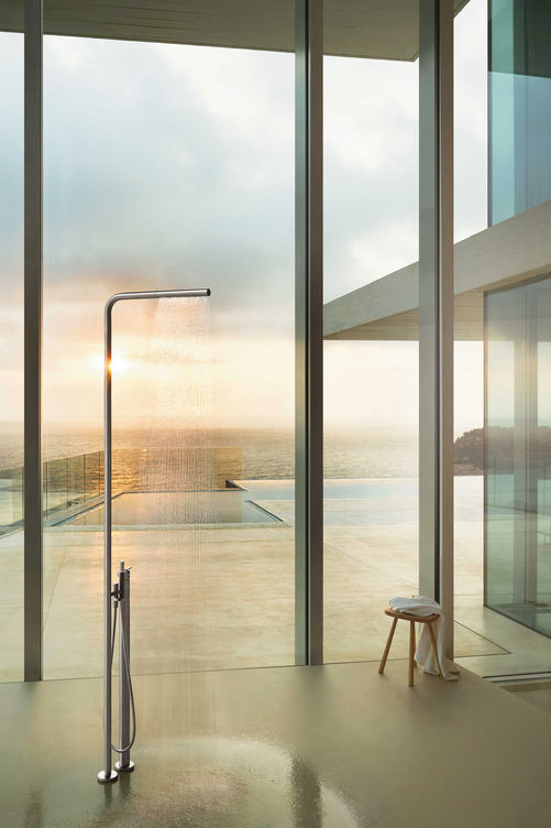 Alle freistehende Armaturen von Vola sind in Chrom, Chrom matt und gebürstetem Edelstahl erhältlich. Vola.