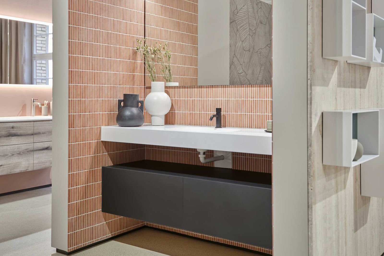 Die Badeinrichtungen sind in natura ausgestellt und vermitteln die Designwelten von Talsee.