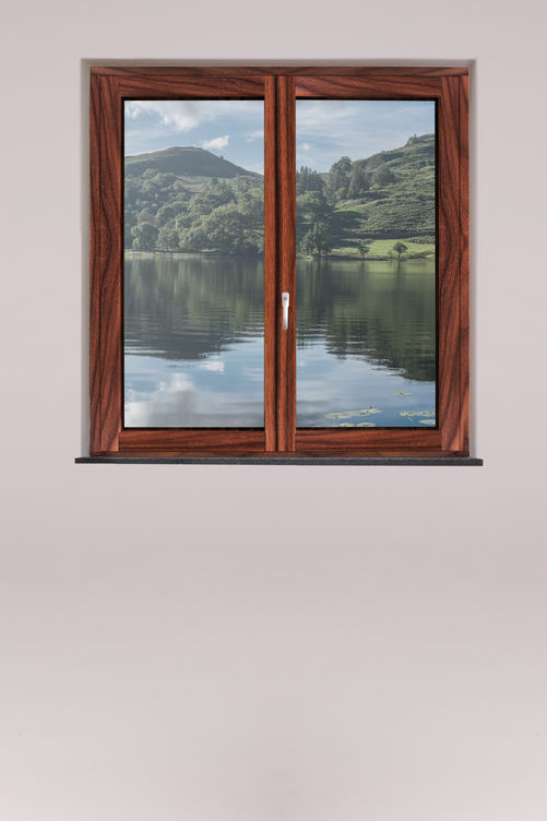 Die Rahmen der «Instyle»-Fenster  werden individuell bedruckt, in Holzoptik, aber auch mit Blumendekor. Gaulhofer.