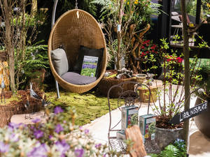 Rückzugsort und Lieblingsplatz für einen allein. Gärtnerei Schwitter.