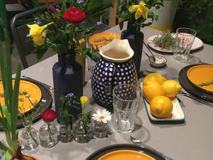 Auch im Garten kann Tischkultur zelebriert  werden. Changesolutions GmbH VEG and the City.