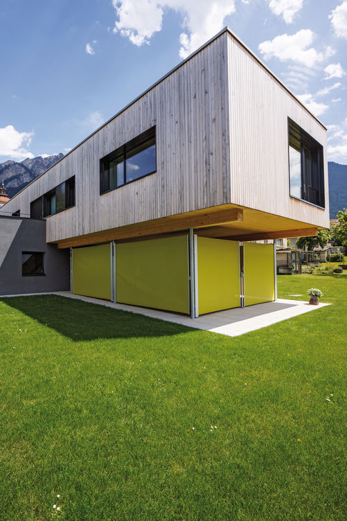 Motivwände aus Cortenstahl schützen nicht nur vor ungewollten Blicken, sie helfen auch dabei, den Garten zu strukturieren. Mein Topf.