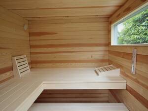 Massarbeit aus Tuggen/SZ: Ob grossflächig oder auf kleinstem Raum, die Experten der Ging Saunabau AG finden für jede Situation die passende Lösung. Gefertigt wird auf Mass aus hochwertigen Werkstoffen in der eigenen Schreinerei. Neben 30 Jahren Erfahrung bietet das Familienunternehmen umfassende Service- und Garantieleistungen für Sauna und Technik. Ging Saunabau AG.