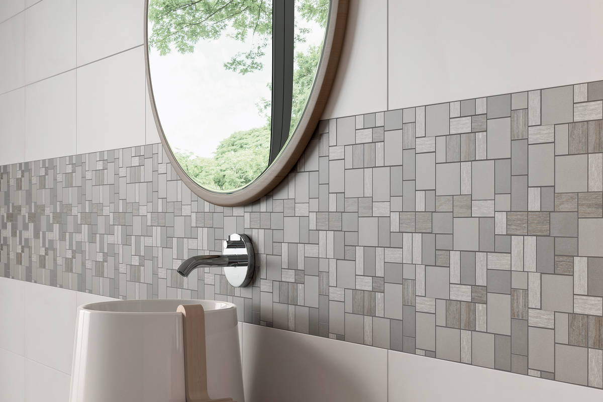 Shabby Chic ist das Stichwort zur Kollektion «Mauerblume». Sie soll wirken, als wären sie schon einige Jahre im Einsatz. Zu den Grundfliesen gibt es Dekofliesen mit dezentem Blumenmuster. Steuler.