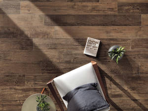 Sieht aus wie ein alter Holzboden, ist aber robuster: «Nash» eignet sich bestens für stark strapazierte Räume wie Küche und Bad. Atlas Concorde/Richner.