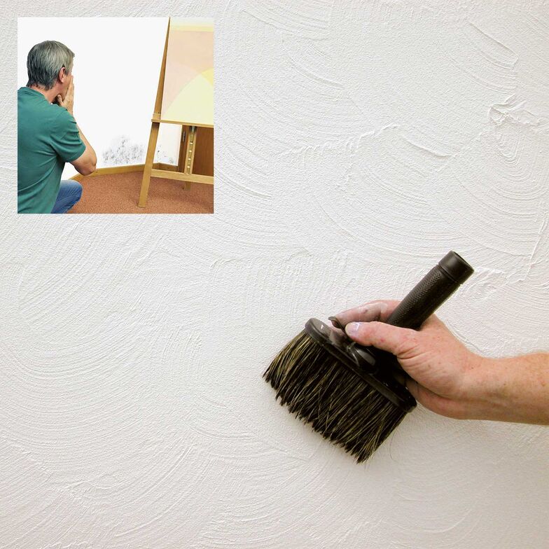 Schimmelbildung kann im Winter durch ungenügendes Lüften und Heizen begünstigt werden. Eine Präventionsmassnahme ist Kalkfarbe oder auch Kalkputz. Naturkalk hat feuchtigkeitsregulierende Eigenschaften, wodurch ein Feuchtefilm auf der Wand verhindert wird. Haga AG Naturbaustoffe, www.haganatur.ch