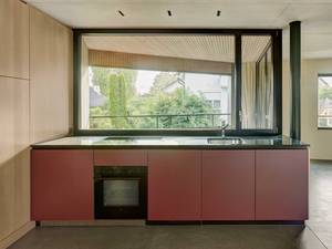 Die Linie «Strato» bietet Anti-Fingerprint-Technologie für höchste Ansprüche: robuste, hygienische und pflegeleichtes HPL mit einer soften Haptik und geringer Lichtreflexion. Argolite AG.