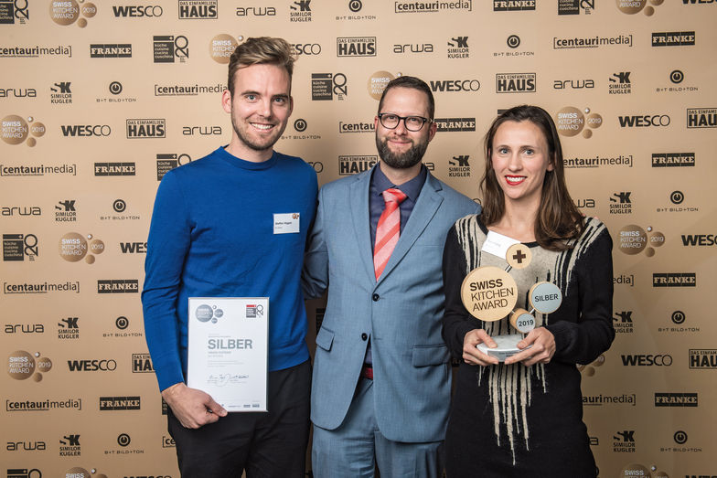 V.l.n.r Steffen Hägele, Thomas Dessarzin (Similor AG), Tina Küng.