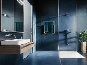 Blau wirkt beruhigend und schenkt dem Raum mehr Tiefe. Die Duschfläche «Nexsys» und die Waschtisch-Schale «Miena» kontrastieren hervorragend. Kaldewei.