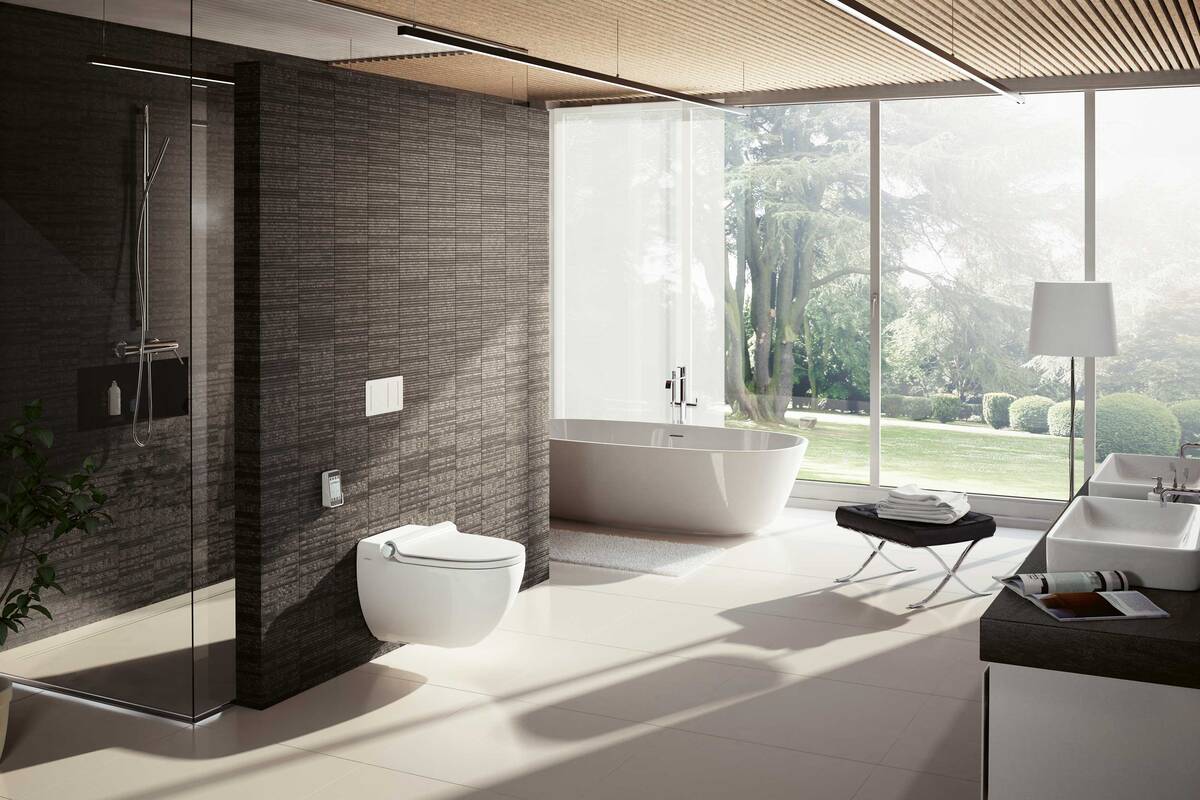 Dem LaPreva «P2» sieht man nicht an, was sich hinter dem schlichten Design verbirgt. Alle Hightech-Elemente sind unsichtbar in die spülrandlose Vollkeramik integriert – zum Beispiel die Hygieneprogramme zur thermischen Reinigung sowie zur automatisierten Entkalkung. LaPreva AG.