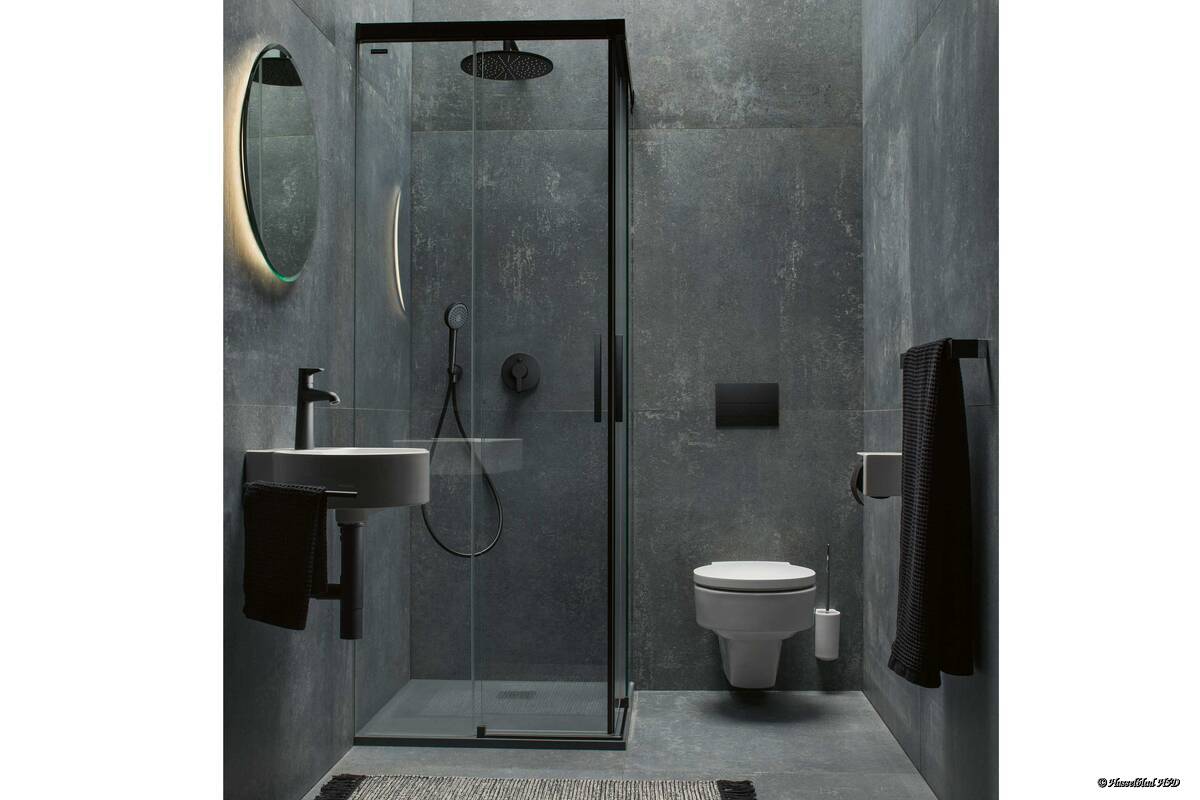 Mit der Ausführung in mattem Titanschwarz zeigt die Badarmaturenlinie «Pure», wie man mit einem puristischen Design einen grossen Auftritt inszeniert. Laufen AG.