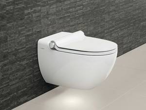 Dezent und in zeitlosem Design präsentiert sich das Dusch-WC «P2». Die Hightech-Elemente, wie zum Beispiel die Hygieneprogramme zur Reinigung und zur automatisierten Entkalkung sind dabei unsichtbar in die spülrandlose Vollkeramik integriert. LaPreva.