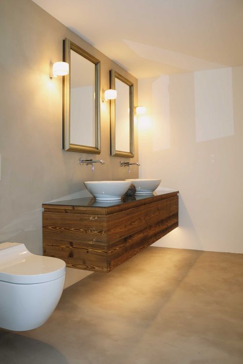 Hochwertiges Holz trägt dazu bei, dass das Bad zu einem gemütlichen Rückzugsort wird. Die Lösungen der Itel AG sind in der täglichen Anwendung pflegeleicht, hygienisch und aus schadstofffreien Materialien hergestellt. Itel.