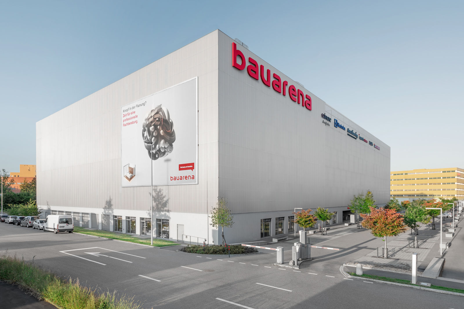 In der Bauarena gibt es professionelle Fachberatung rund um die Themen Bauen und Wohnen.