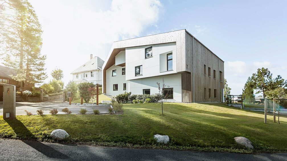 Fassade: unsichtbar befestigt