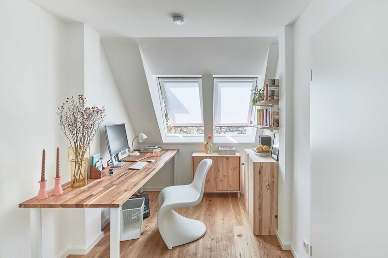 Der weltweit grösste Hersteller von Dachfenstern sorgt mit vielfältigen Lösungen für Tageslicht und Lebensqualität in den Räumen unter dem Dach. Velux Schweiz AG, www.velux.ch