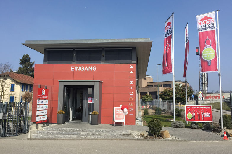 Im Infocenter bekommen Bauinteressierten Informationen rund ums Bauen von der Finanzierung bis zur Einrichtung.