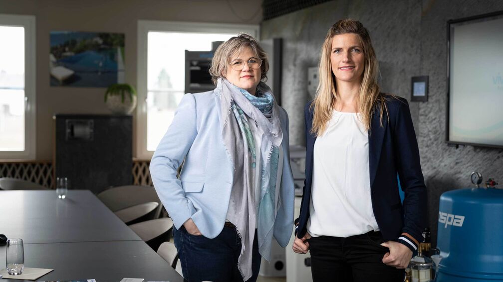 Diese Schwestern ziehen am gleichen Strick