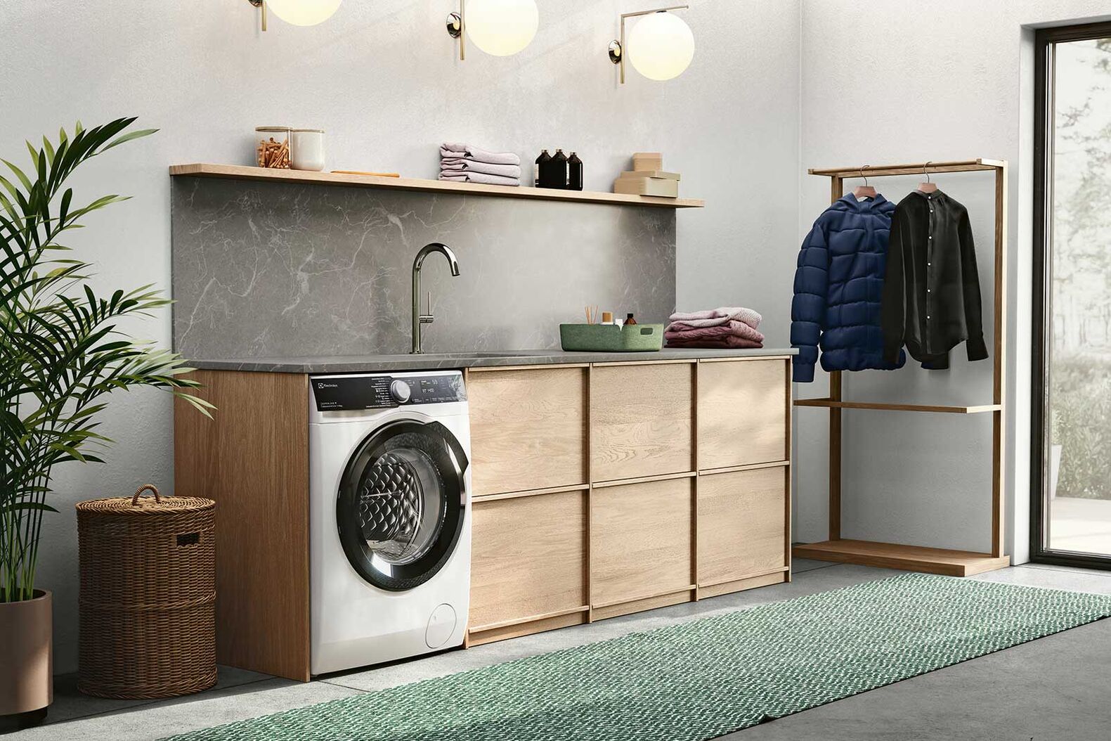 Häufig landen Kleidungsstücke im Waschkorb, obwohl sie noch sauber sind, jedoch nicht mehr frisch riechen. Das Pflegeprogramm «ProSteam» schafft hier Abhilfe und verleiht der Kleidung den Duft frisch gewaschener Wäsche, ohne dass dafür ein Waschgang notwendig wäre. Lästige Essens- oder Rauchgerüche werden in nur 25 Minuten vollständig aus der Kleidung entfernt. Dies schont nicht nur die Textilien, sondern dank dem sehr geringen Wasserverbrauch auch die natürlichen Ressourcen. Zudem reduziert sich die Faltenbildung, was das Bügeln erheblich erleichtert. www.electrolux.ch