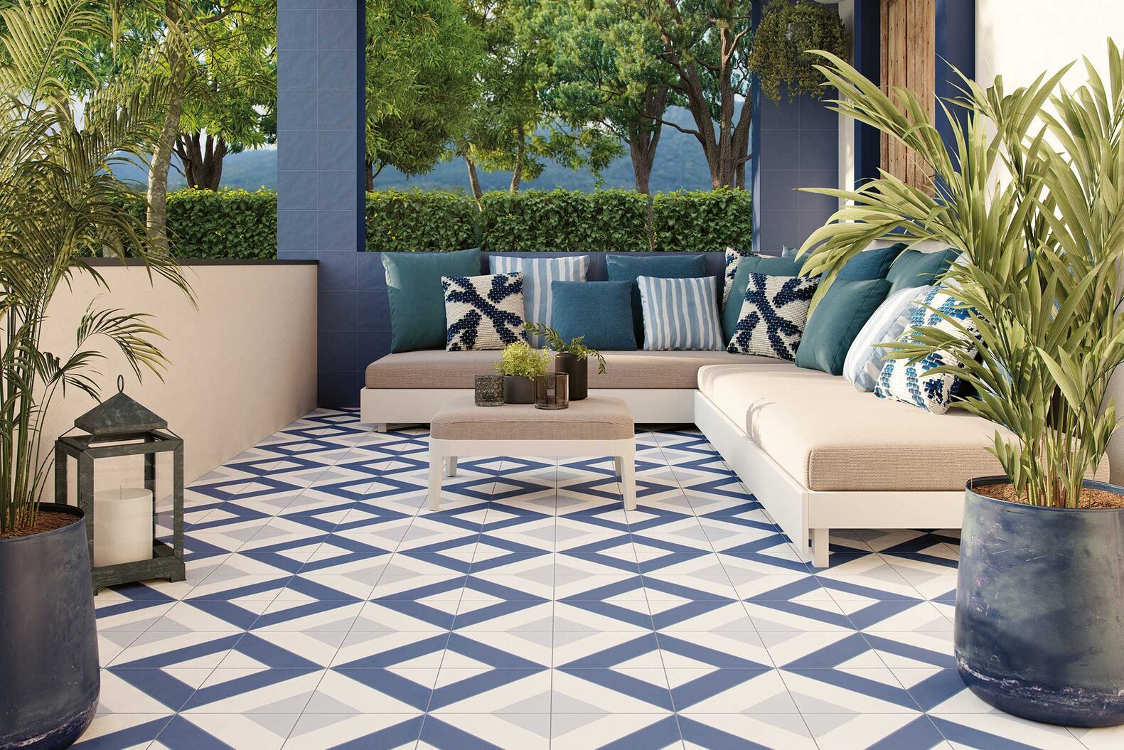 Kreativ: Ob florale Motive, geometrische Muster oder orientalische Inspirationen – mit Keramik sind alle denkbaren Kreationen möglich. Tile Of Spain, www.tileofspain.de