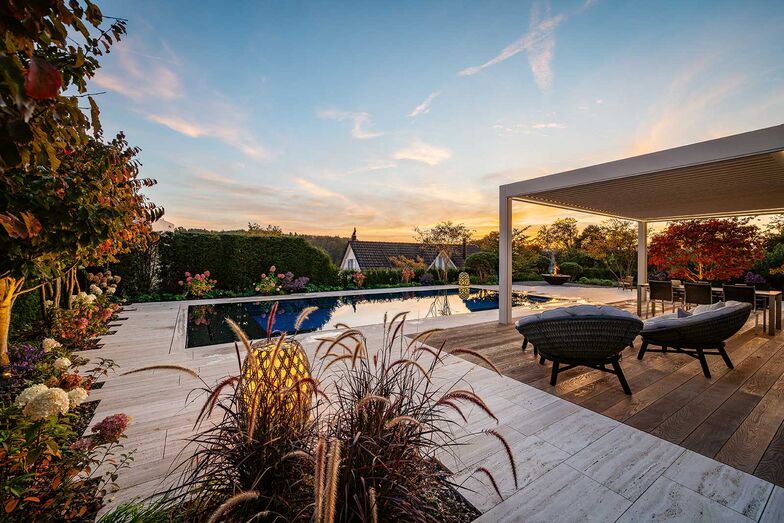 Stimmungsvolles Ambiente dank eines durchdachten Gestaltungsplanes und gekonnt aufeinander abgestimmten Farben und Materialien.