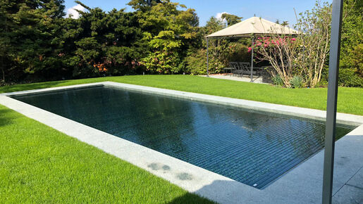 Schützende Oberfläche