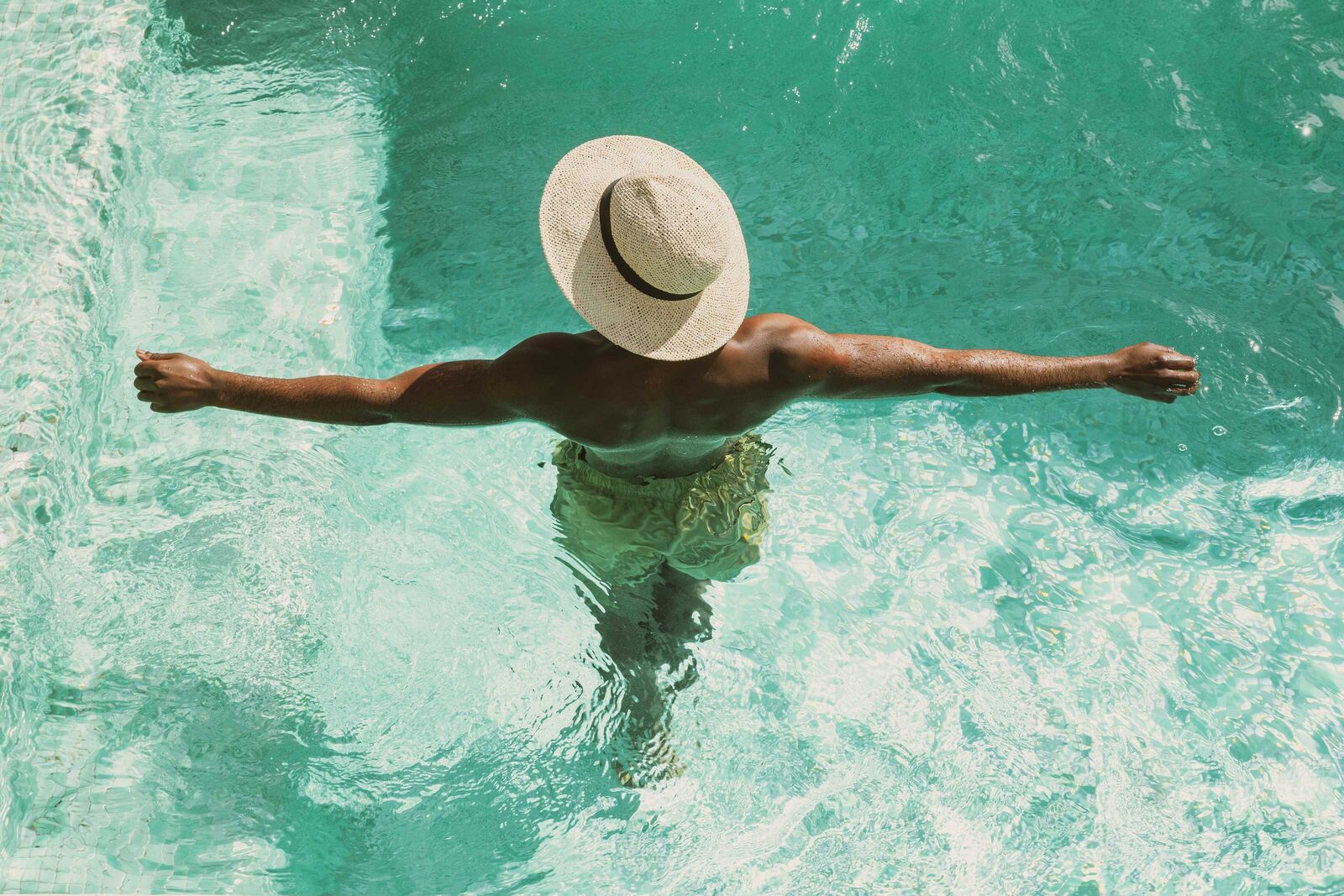 Unbeschwertes Badevergnügen im eigenen Pool – ein Traum, der wahr werden kann.