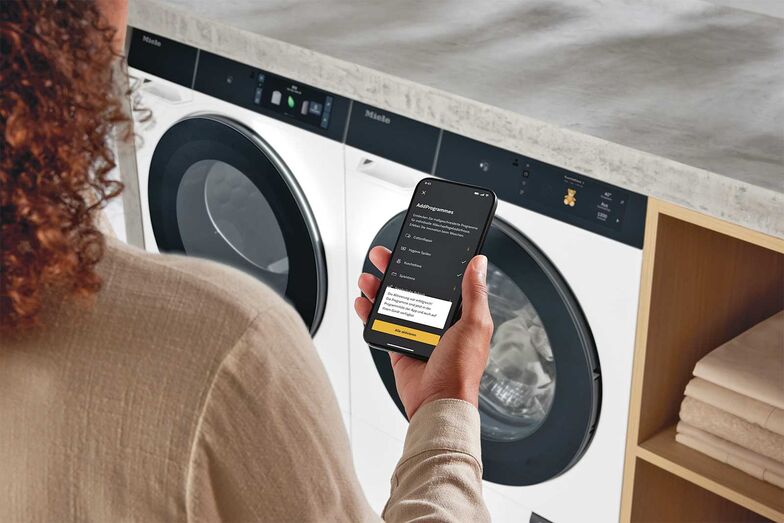 Auch Apps für Haushaltsgeräte, die im Internet of Things (IoT) ­vernetzt sind, müssen vor Datenklau geschützt werden. www.miele.ch