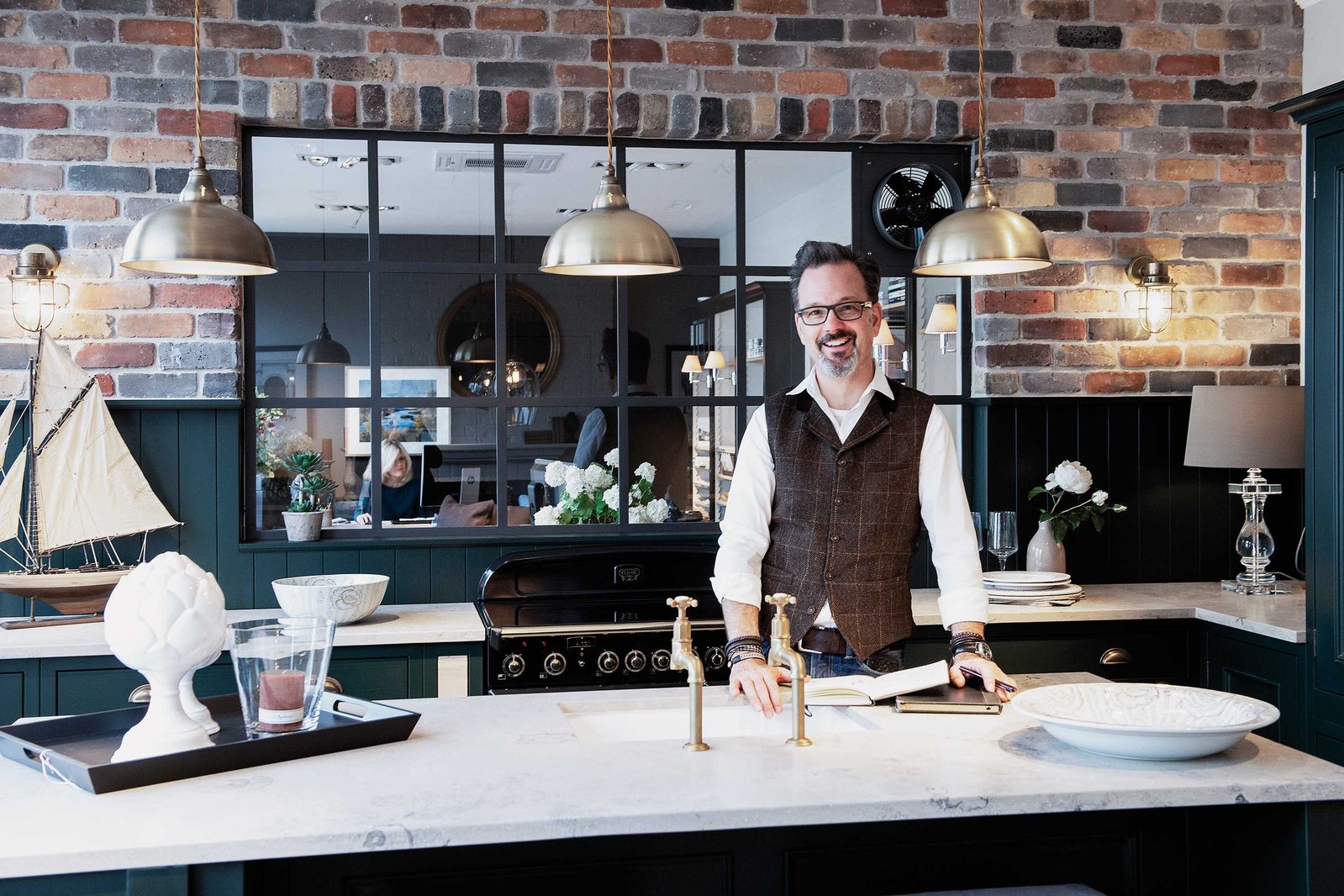 Als Spezialist für «Contemporary and Classic Living» hat sich Thomas Thöni einen Namen gemacht. 