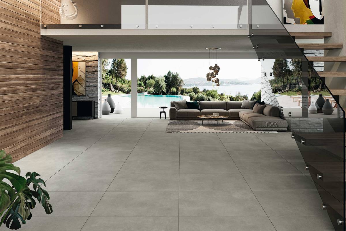 «Reynosa» ist eine dezente Feinsteinzeugserie, erhältlich in sechs Farbtönen und vielen Formaten von der Maxiplatte 120 x 120 Zentimeter bis zu 10 x 60 Zentimeter. HG Commerciale.