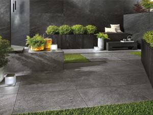 «Faroma» für Wand und Boden bildet die zeitlose Schönheit seltener Natursteine ab. Richner.