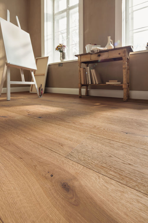 Hochwertiges Eichenholz, ein ursprüngliches Naturprodukt im besten Sinn. Landhausdiele «Almfeuer», Meister Werke Schulte GmbH/Tomwood.