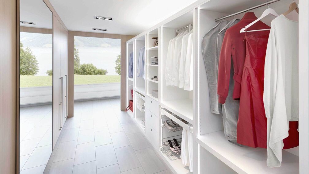 Kleiderschränke auf Mass gemacht