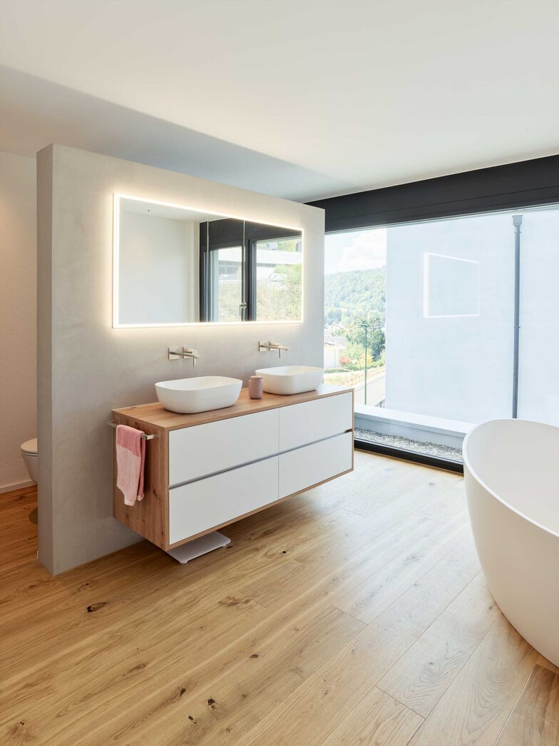 Stauraum: Badschrank. Loosli AG