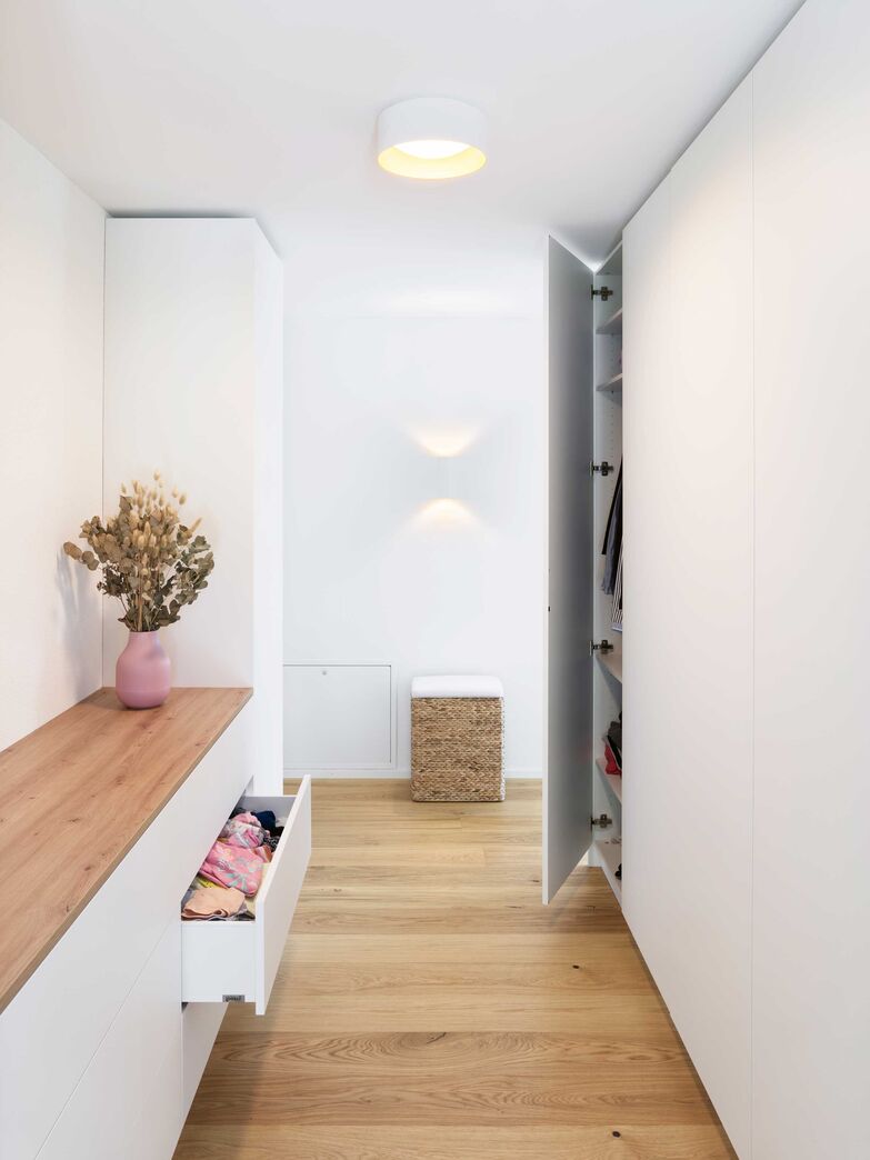 Stauraum: Einbauschrank. Loosli AG