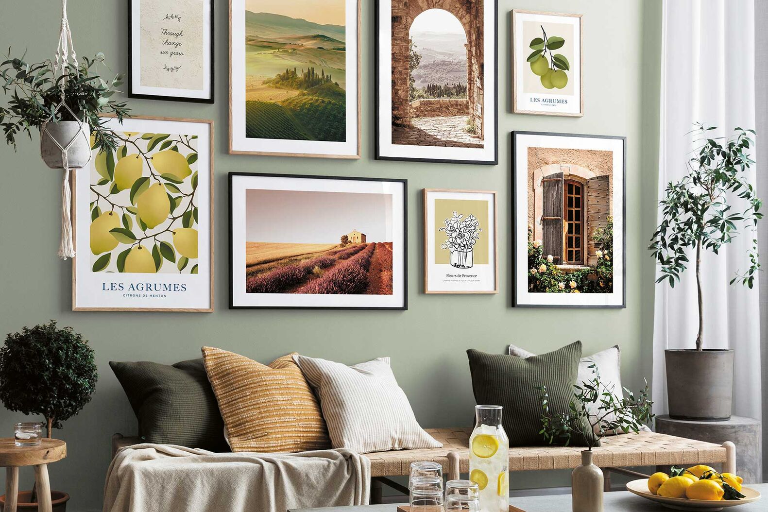 Desenio bringt den Natural Living Trend, die Neuinterpretation des mediterranen ländlichen Lebensstils, in die eigenen vier Wände. Desenio.