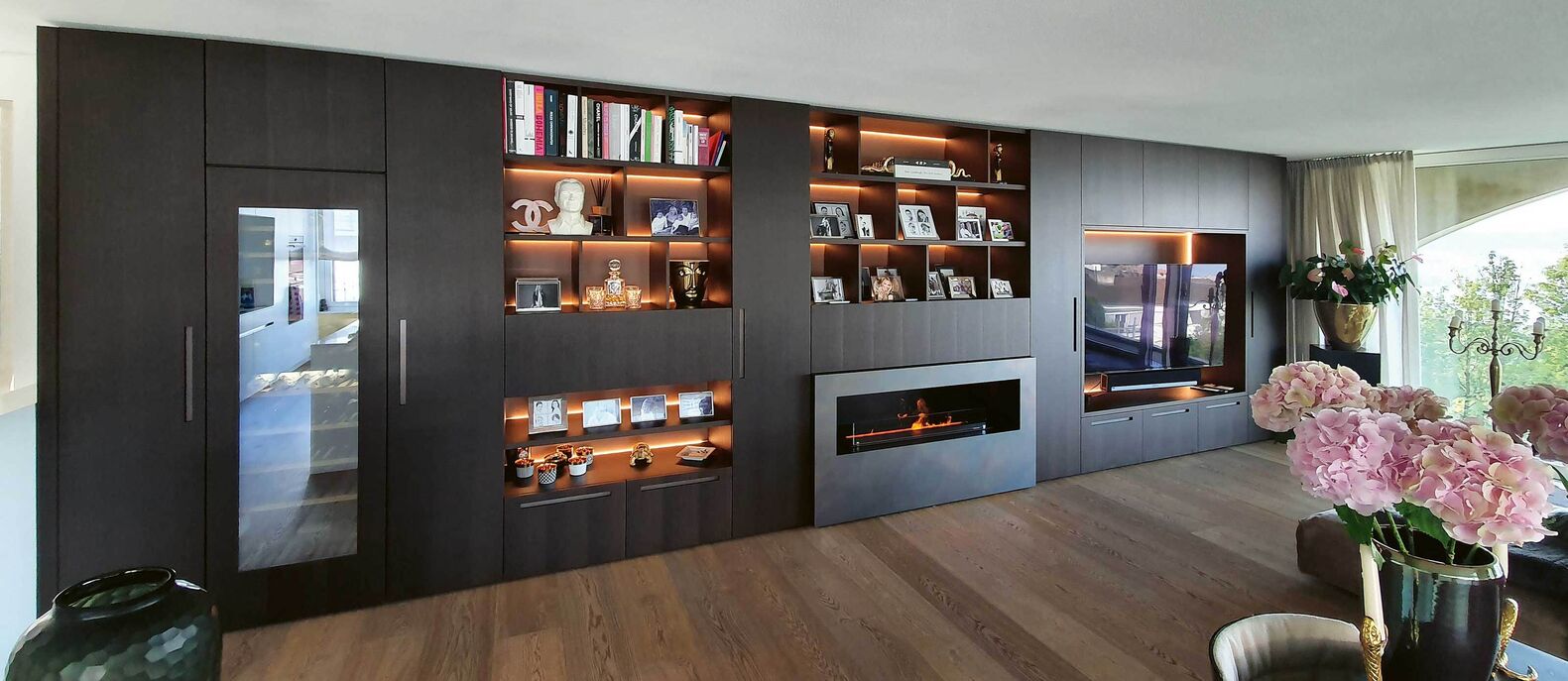 Raumwunder Wohnwand. Kreativschreinerei Wagner AG.