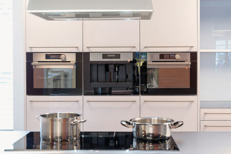 Zum Sortiment gehören Einbaugeräte mit ansprechendem Design.