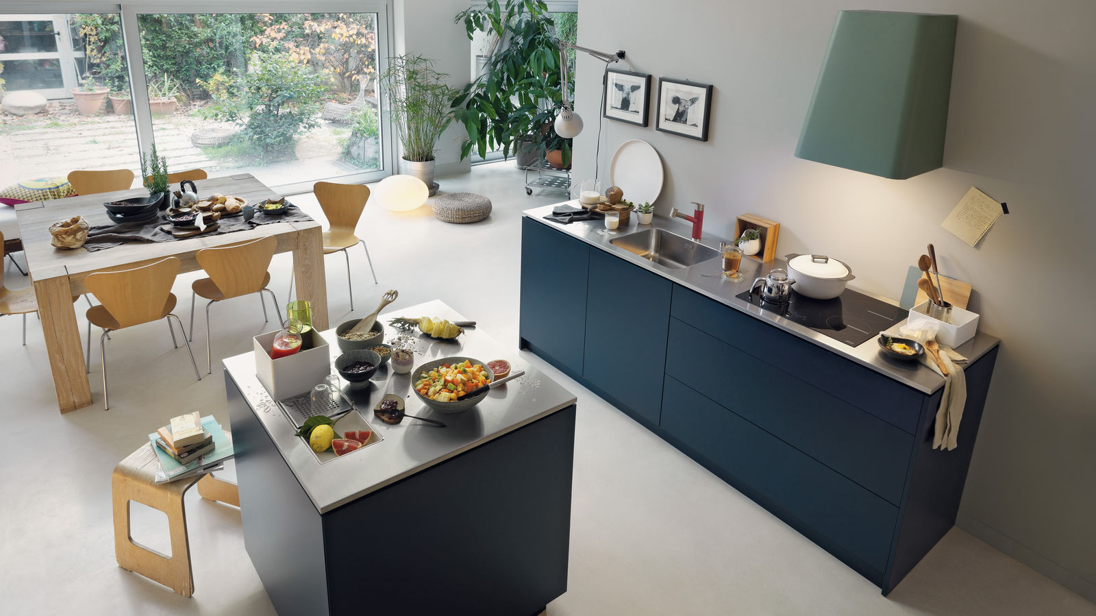 Arbeitsplatten aus Edelstahl sind Glanzstücke in jeder Küche.