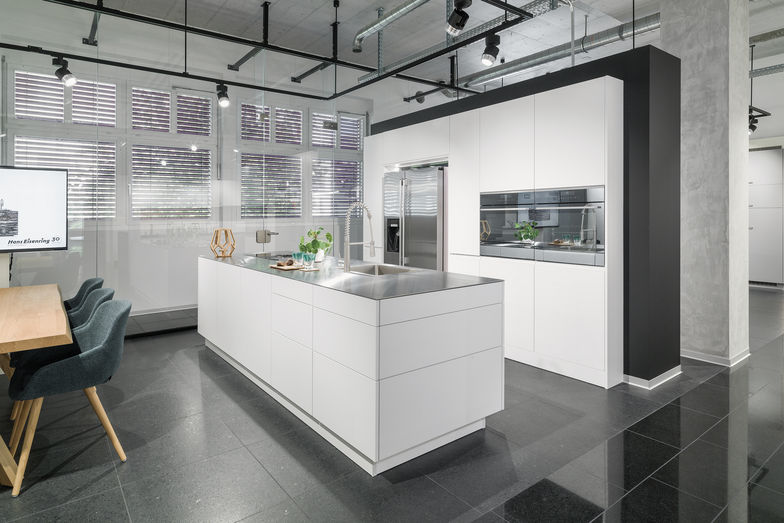 Eisenring-Küche aus dem Programm «Touch-Line».