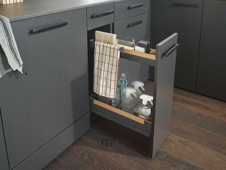 «Pinello» für Putzmittel.