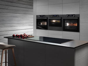 Mit dem flexiblen Kombi-Einbaubackofen «ASKO 5 in 1» lassen sich fünf verschiedene Heizmethoden einstellen – in  ein und demselben Ofen. Fors.