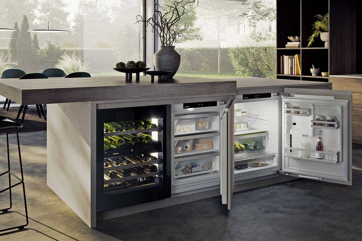 Der Gefrierschrank «SUFNd 365i Prime» von Liebherr mit integrierter «NoFrost»-Technologie sorgt für mehr Zeit im Alltag: «NoFrost» schützt den Gefrierteil vor unerwünschtem Eis, das viel Energie verbraucht und mitunter teuer ist. So entfallen mühsames Abtauen und Enteisen.  Liebherr AG.