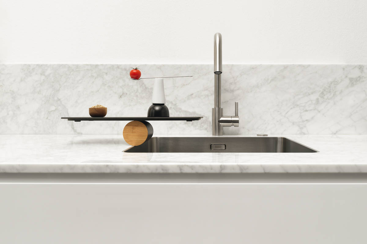 Der schmale Rand von nur 6 mm macht das Spülbecken «Mythos» zum Favoriten. Auch der Ablauf fügt sich nahtlos in den Beckenboden ein. Franke.