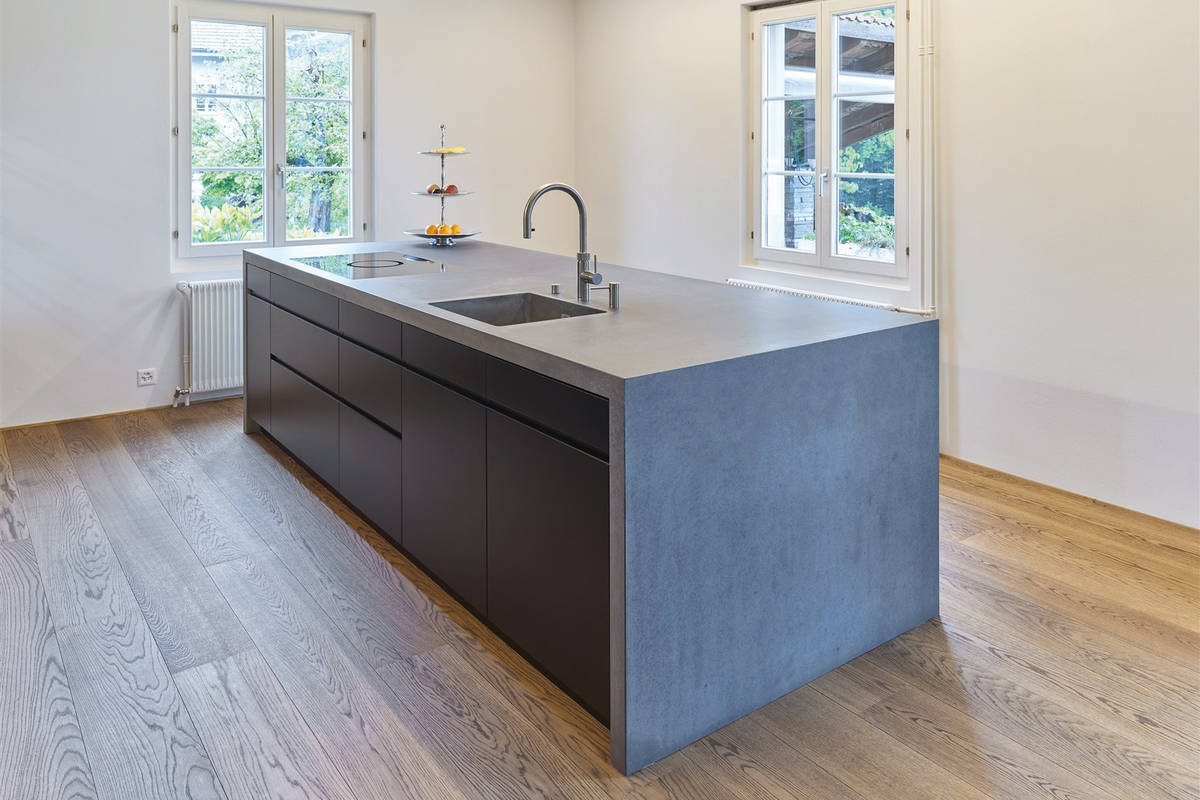 Oesch Innenausbau legt den Fokus auf massgeschneiderte Planung nach Kundenwunsch. Hohe Handwerksqualität trifft auf modernes Design. Oesch Innenausbau AG.