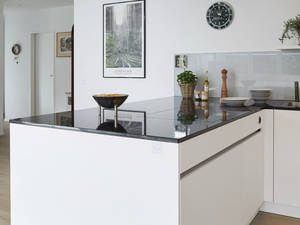 Damit werden lästige Fingerabdrücke Geschichte: Die Fronten «bellino touch» sind gegen Abdrücke resistent und Schmutz ist deutlich weniger sichtbar. Veriset.