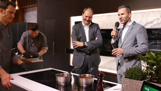 Spezielle Backbleche für die Schweiz